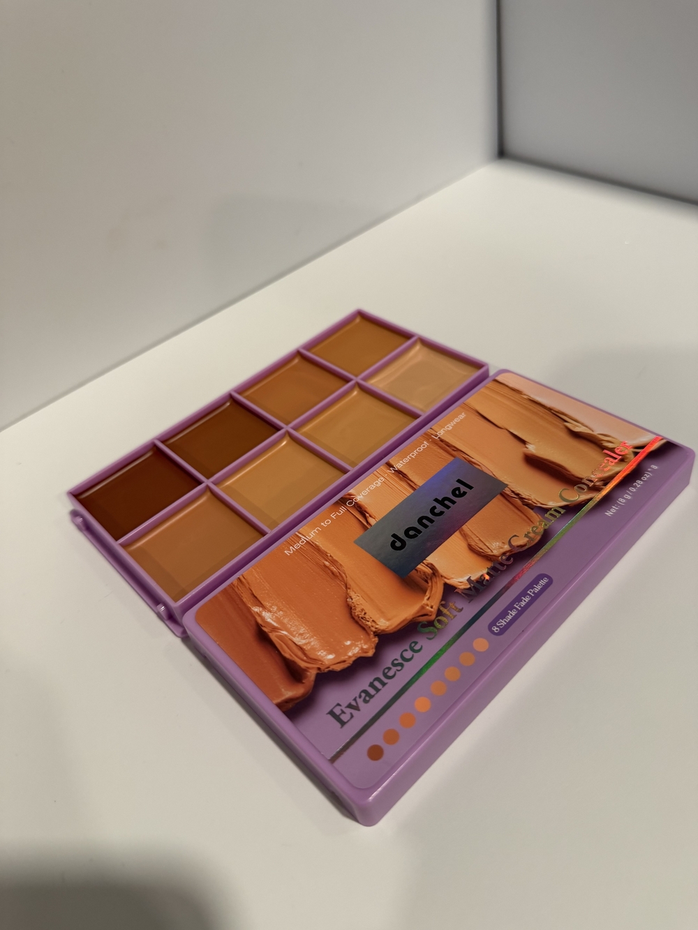 Danchel Soft Matte Cream 8-Shade Face Palette